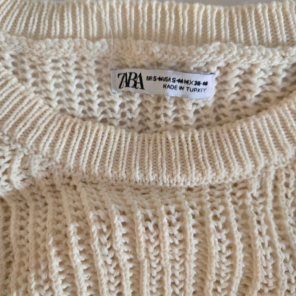 Zara Off-White Textured Knit Sweater - Picture 2 of 3